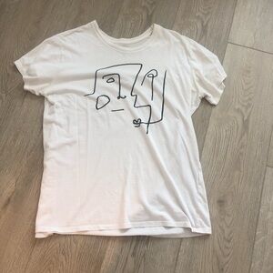 Abstract Face Graphic White Short Sleeve T-Shirt women’s size M